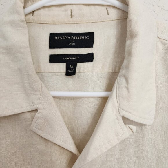 Banana Republic Men's Medium Linen Short Sleeve Button up Shirt - Picture 3 of 4